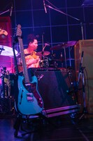 益田英知（Dr）（Photo by Momo Angela）