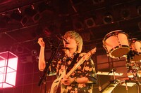 内田怜央（Vo）（Photo by Momo Angela）