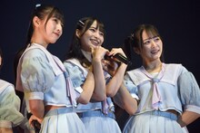 左から≠MEの蟹沢萌子、冨田菜々風、尾木波菜。