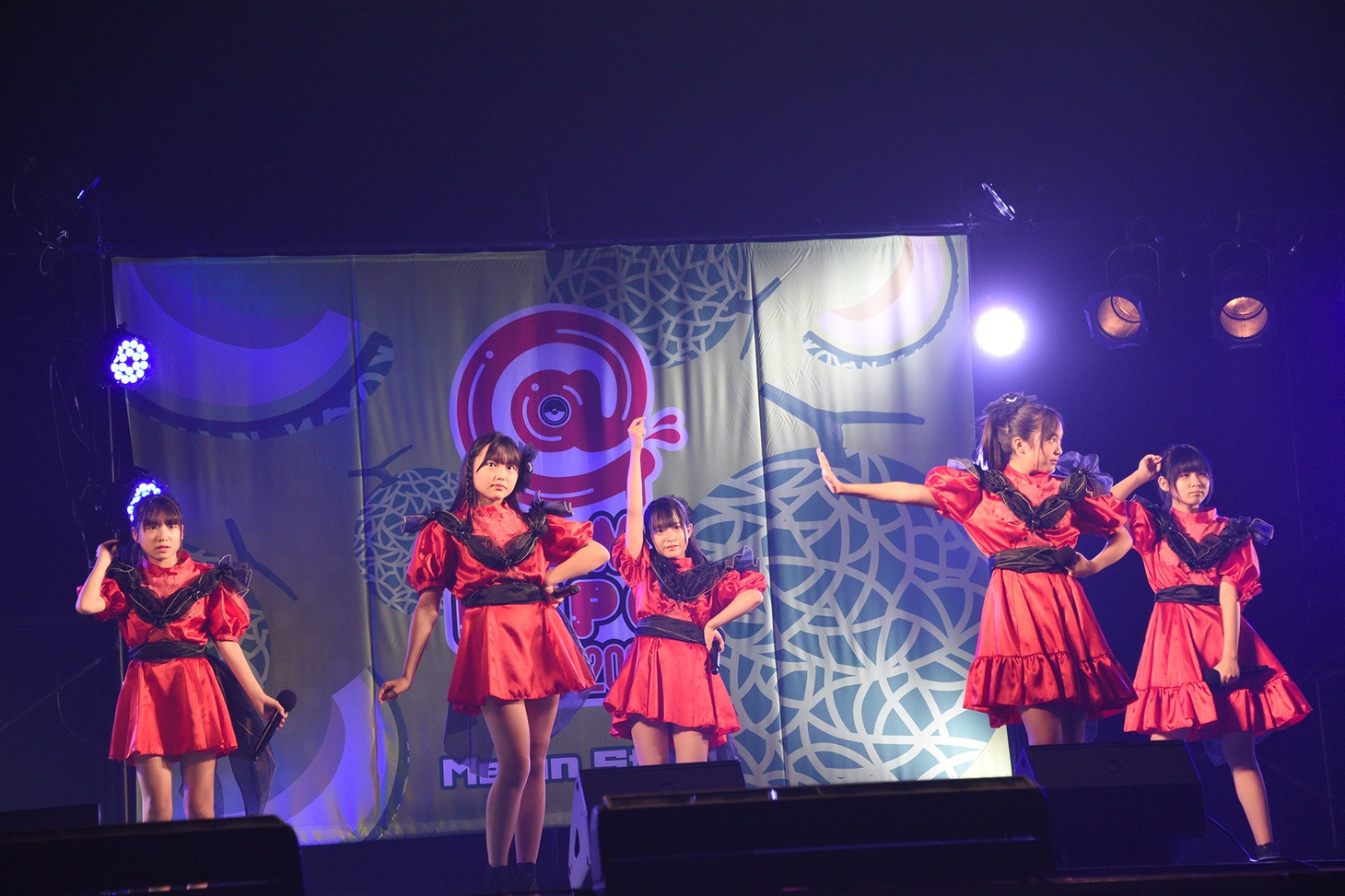 Jumping Kiss