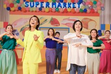 氷川きよし「Happy!」ミュージックビデオ撮影中の様子。