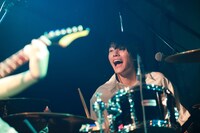 Kaito（Dr / インナージャーニー）（Photo by Momoko Maruyama）