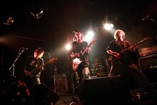 プッシュプルポット（Photo by Momoko Maruyama）