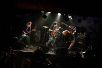 プッシュプルポット（Photo by Momoko Maruyama）