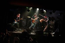 プッシュプルポット（Photo by Momoko Maruyama）