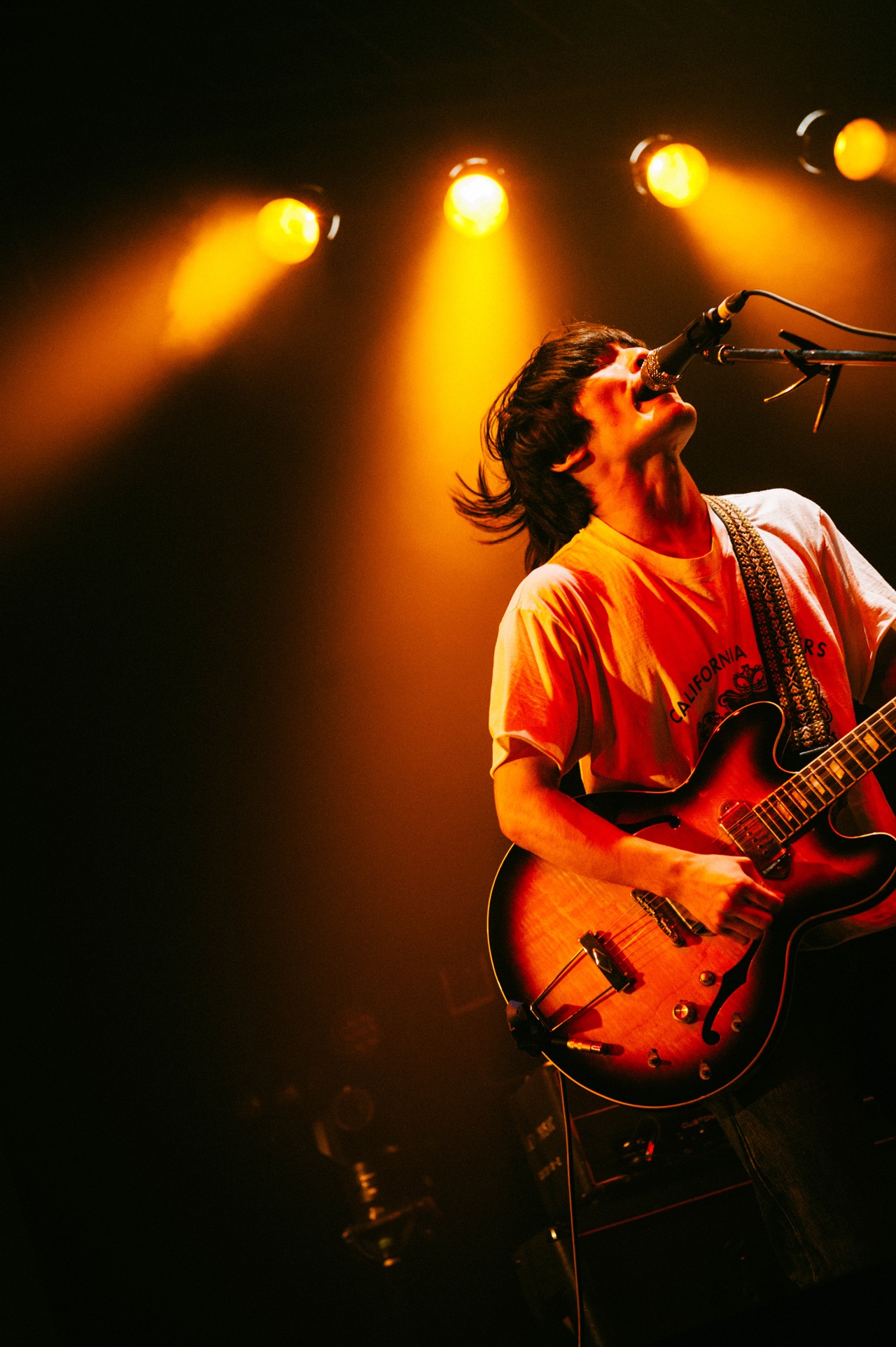 岩崎優也（Vo, G / SUNNY CAR WASH）（Photo by Kana Tarumi）