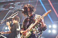 「ASH DA HERO LIVE 2021 "THE SHOW MUST GO ON"」の様子。（撮影：粂井健太）