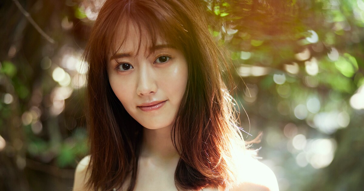 nishigatamarina_1stphotobook_0 