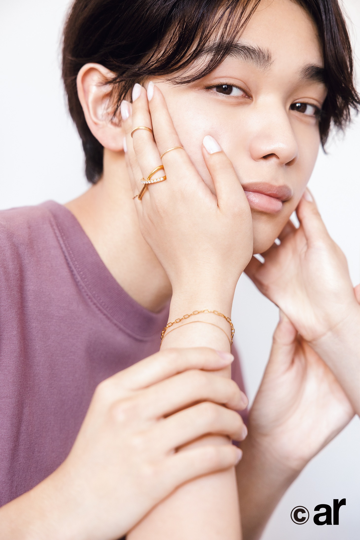 「ar」10月号の宮世琉弥。