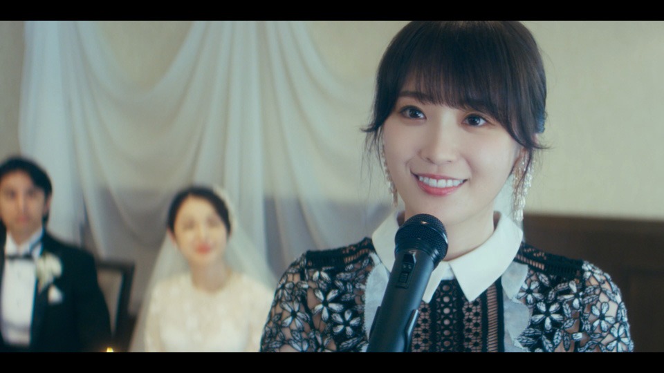 「私の色」ミュージックビデオより。