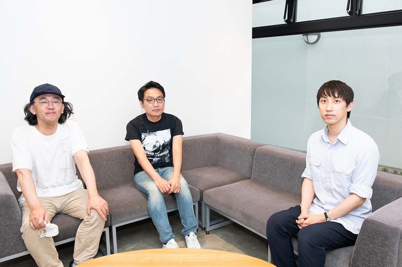 左から佐々木敦、南波一海、朝井リョウ。