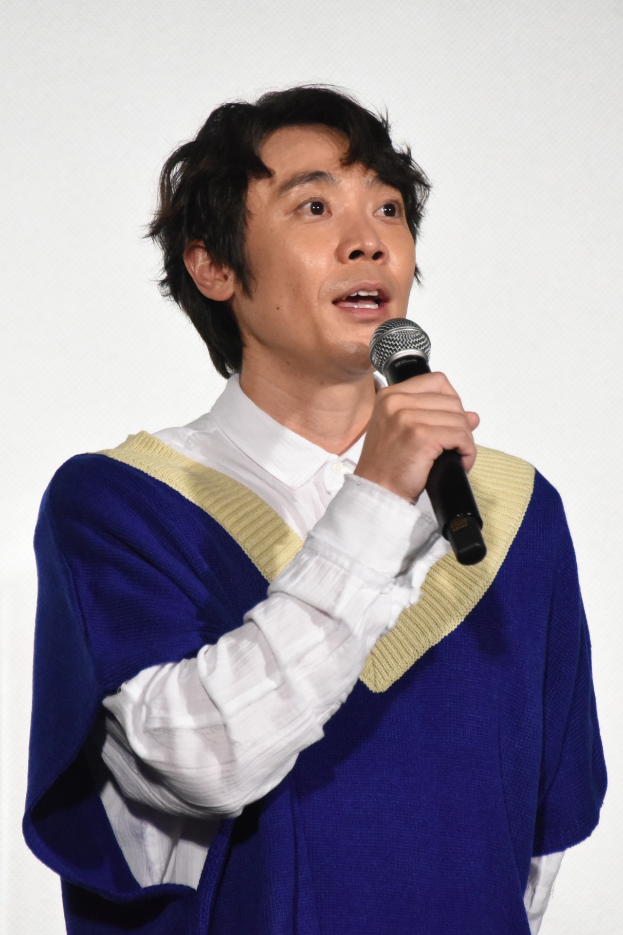 小林よしひさ