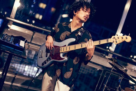 「#NoBuskNoLife」より福島智朗（B）。