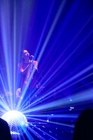 尾崎世界観（Vo, G）（撮影：関信行）