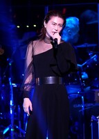 人気画像7位は「氷川きよし、全曲ポップスのコンサートを初開催『たくさんの音楽たちを皆さんの心に』」より、氷川きよし。