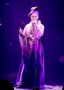 人気画像3位は「氷川きよし、全曲ポップスのコンサートを初開催『たくさんの音楽たちを皆さんの心に』」より、氷川きよし。