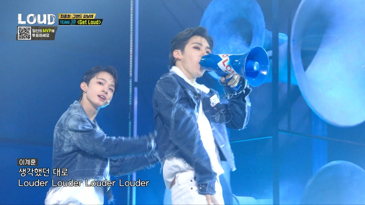「LOUD」最終話より、Team JYP「Get Loud」披露中の様子。