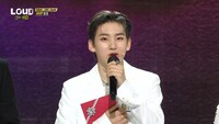 「LOUD」最終話より、MVPを獲得したTeam JYPのイ・ゲフン。