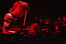 yukihiro（Dr）（撮影：石川浩章）