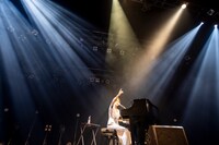 日食なつこ（Photo by Viola Kam［V'z Twinkle］）