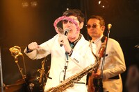GAMO（Tenor Sax）（写真提供：Sony Music Artists）
