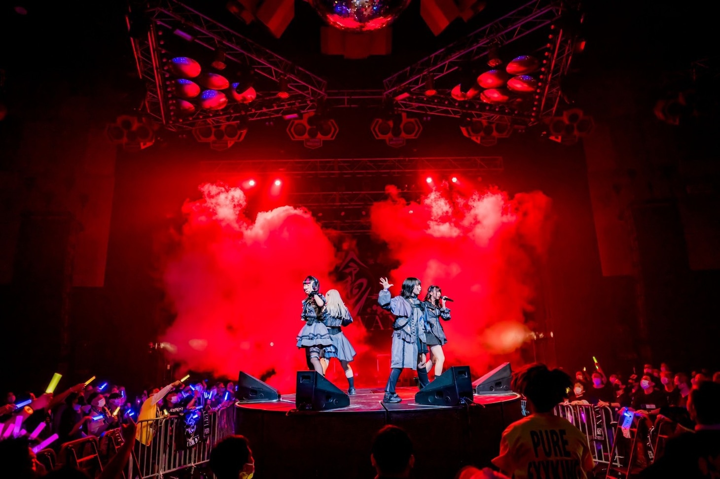 「LEIWAN ワンマンライブ～みんなの夢叶えます『新木場スタジオコースト』」の様子。