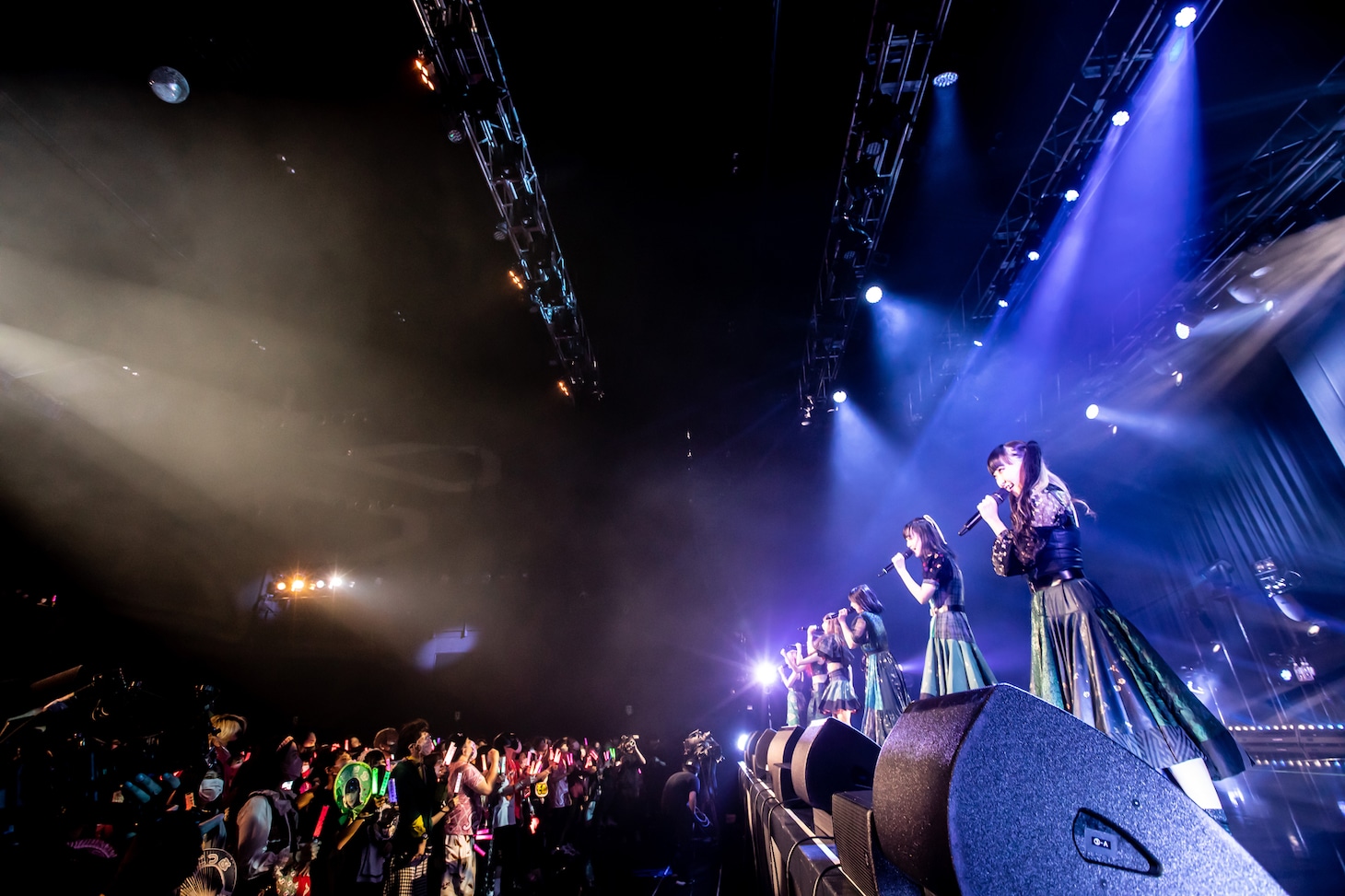 ZOC「ZOC FOR PRAYER TOUR 2021 SUMMER」東京・Zepp Haneda（TOKYO）公演の様子。