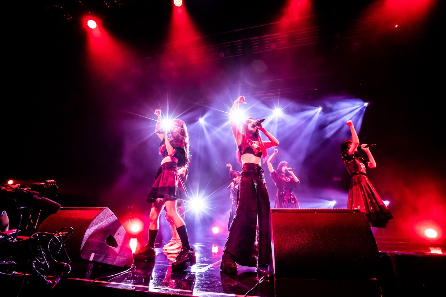 ZOC「ZOC FOR PRAYER TOUR 2021 SUMMER」東京・Zepp Haneda（TOKYO）公演の様子。