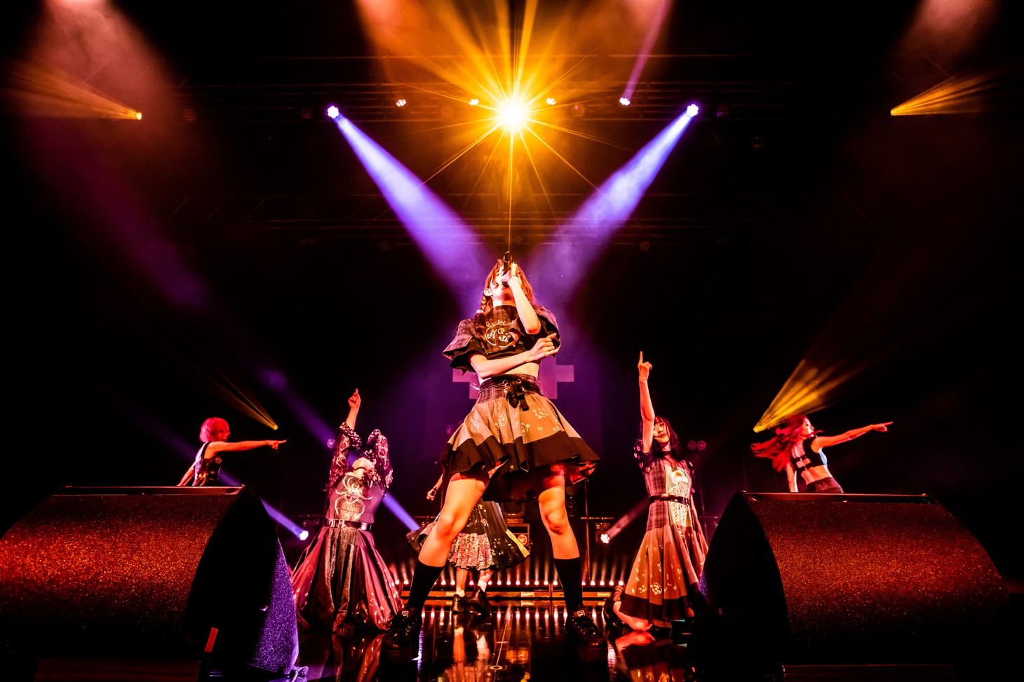 ZOC「ZOC FOR PRAYER TOUR 2021 SUMMER」東京・Zepp Haneda（TOKYO）公演の様子。