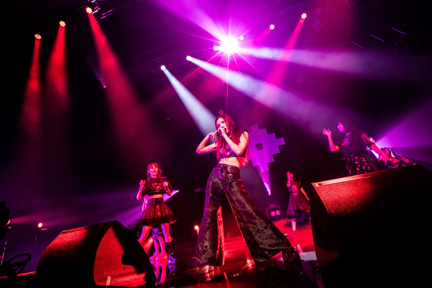ZOC「ZOC FOR PRAYER TOUR 2021 SUMMER」東京・Zepp Haneda（TOKYO）公演の様子。