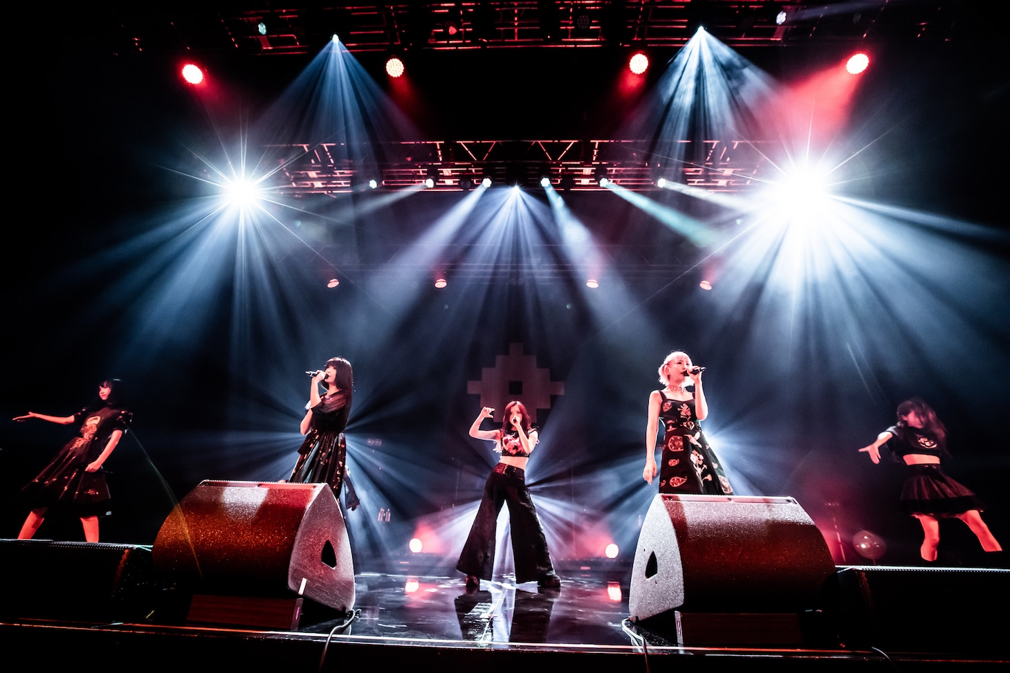 ZOC「ZOC FOR PRAYER TOUR 2021 SUMMER」東京・Zepp Haneda（TOKYO）公演の様子。