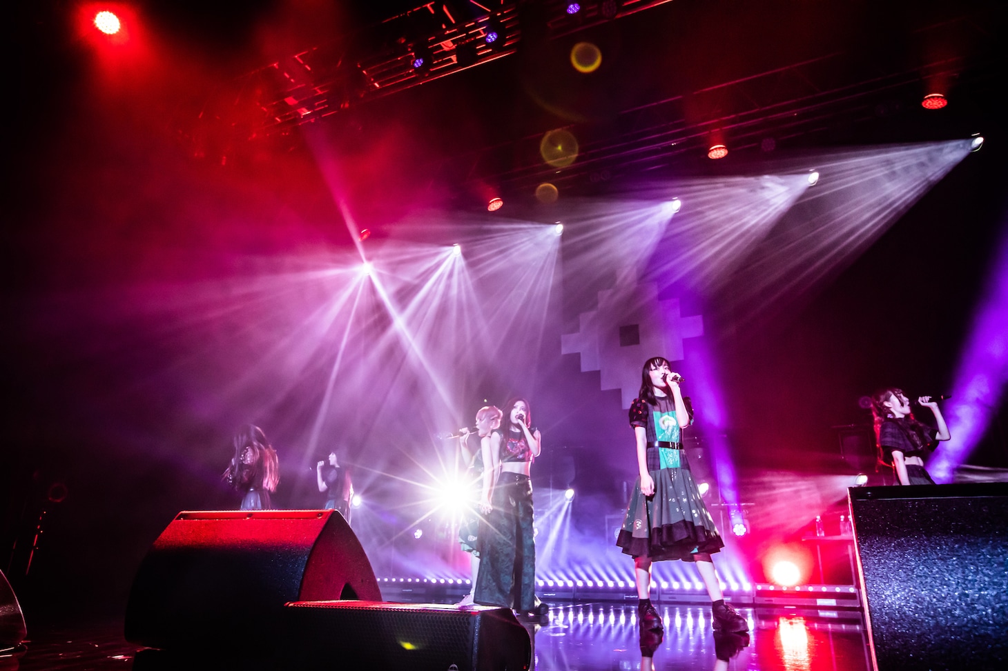 ZOC「ZOC FOR PRAYER TOUR 2021 SUMMER」東京・Zepp Haneda（TOKYO）公演の様子。