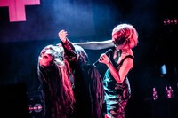 左から雅雀り子、大森靖子（ZOC）。