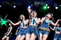 BEYOOOOONDS（撮影：石崎祥子[THINGS.]）