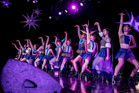 BEYOOOOONDS（撮影：石崎祥子[THINGS.]）