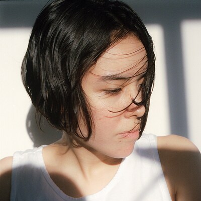 マイカ・ルブテ「Show Me How（Kan Sano Remix）」配信ジャケット