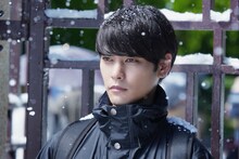 柳楽優弥演じる黒木蔵人。(c)日本テレビ