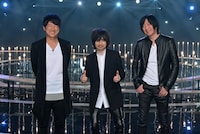 人気画像9位は「Bank Bandが『SONGS』出演、宮本浩次＆櫻井和寿のコラボ曲初パフォーマンス」より、櫻井和寿、宮本浩次、小林武史。（写真提供：NHK）。