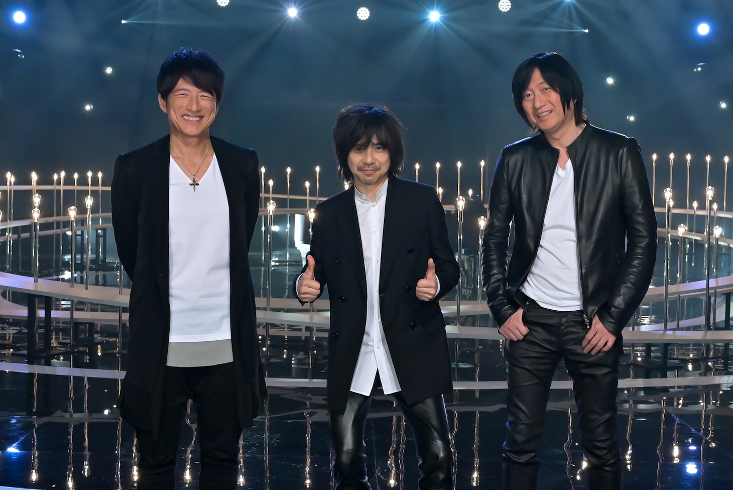 人気画像9位は「Bank Bandが『SONGS』出演、宮本浩次＆櫻井和寿のコラボ曲初パフォーマンス」より、櫻井和寿、宮本浩次、小林武史。（写真提供：NHK）。