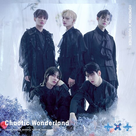 TOMORROW X TOGETHER「Chaotic Wonderland」通常盤ジャケット (p)&(c)BIGHIT MUSIC