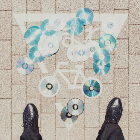 PARIS on the City!「擦り切れても骨になるまで」ジャケット