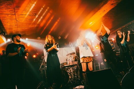 空白ごっこ(撮影:鈴木友莉)