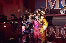 ももいろクローバーZ「The LIVE ～諦めない夏～in ABEMA」の様子。（撮影：上飯坂一）