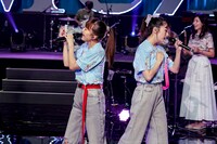 左から百田夏菜子、佐々木彩夏。（撮影：上飯坂一）