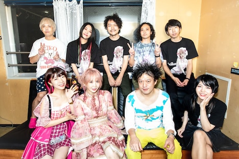 「大森靖子生誕祭 2021」バックステージの様子。（Photo by Masayo）