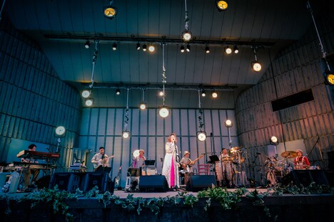 「藤原さくら 野外音楽会 2021」の様子。（撮影：田中聖太郎）