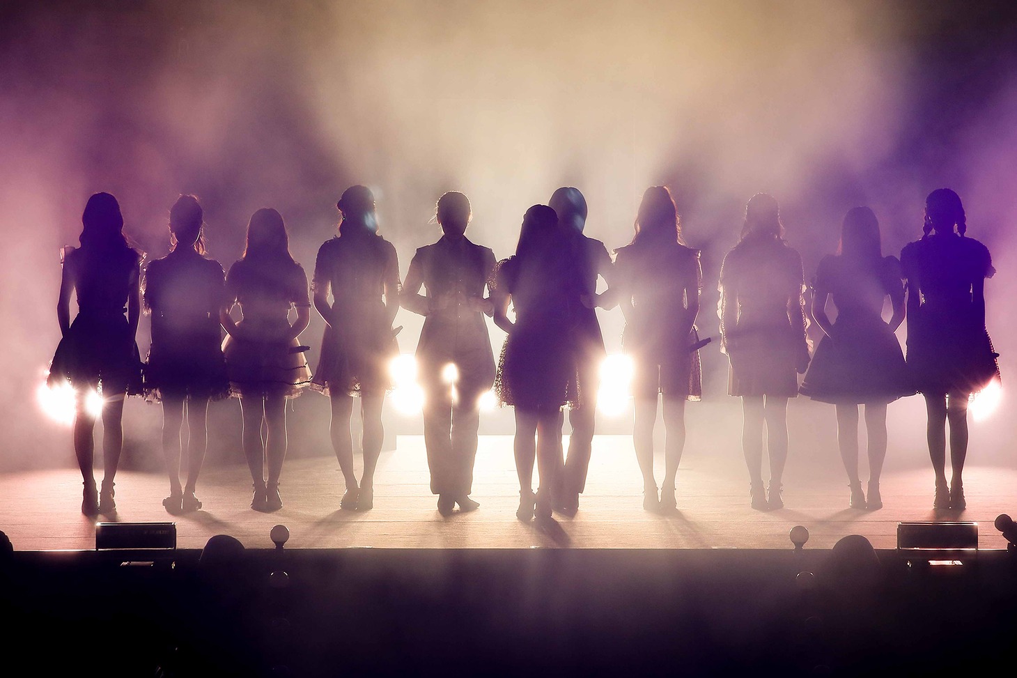 「=LOVE 4th ANNIVERSARY PREMIUM CONCERT」の様子。(c)YOANI