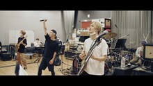 Netflix「Flip a Coin -ONE OK ROCK Documentary-」より
。