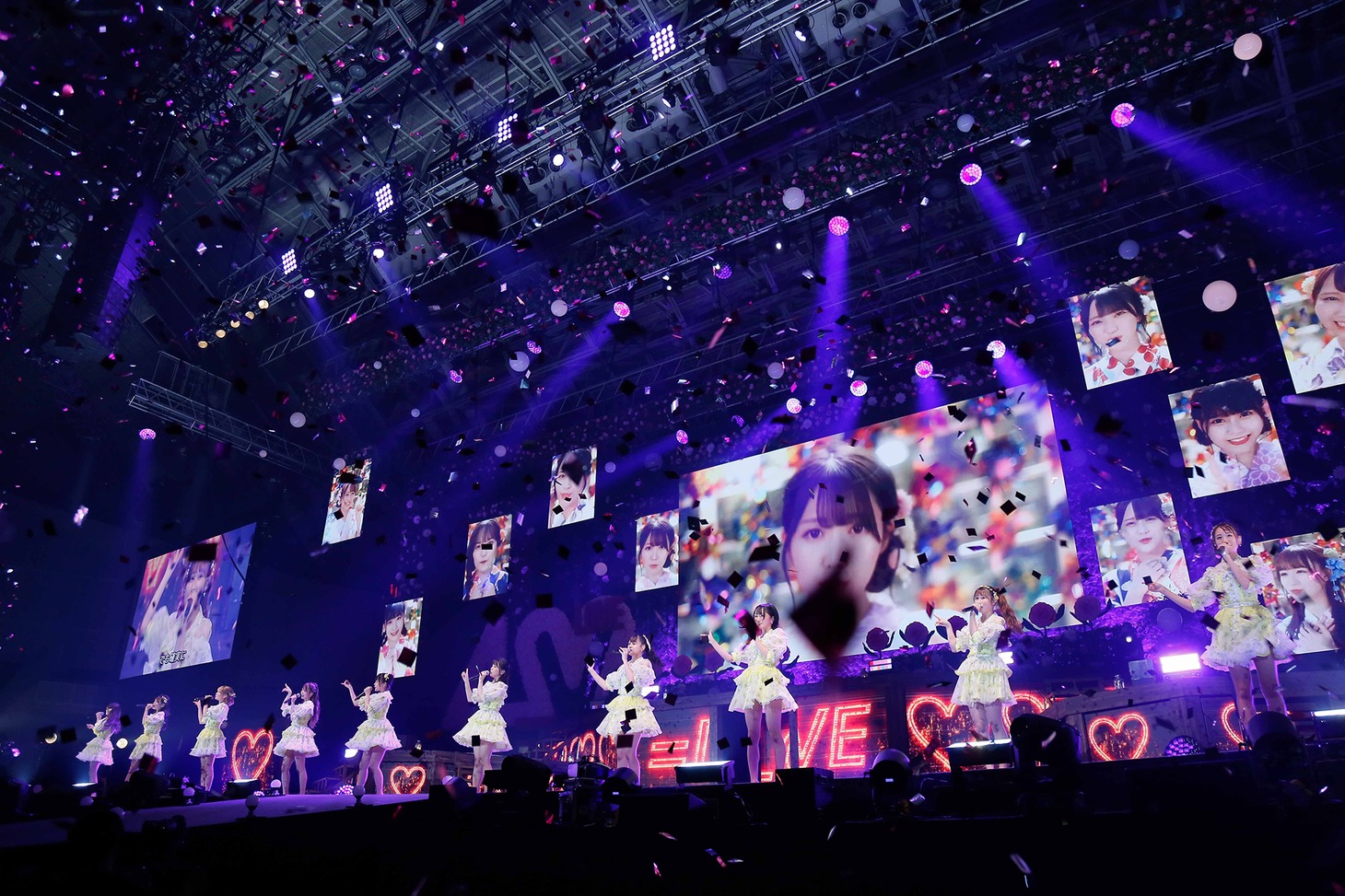 「=LOVE 4th ANNIVERSARY PREMIUM CONCERT」の様子。(c)YOANI