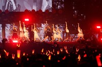 「=LOVE 4th ANNIVERSARY PREMIUM CONCERT」の様子。(c)YOANI